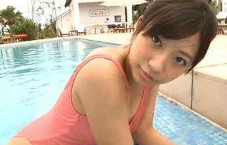大貫彩香　水着の彼女が本気のキス顔！！！きゅんとしたわｗｗｗｗ