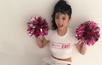 馬場ふみか きわきわショーパンでチアガールのコスプレを披露www【エロ画像31枚】