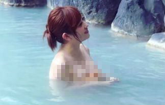 菊地亜美 乳首ポロリを誤爆w乳輪デカすぎてワロタwwww【エロ画像47枚】