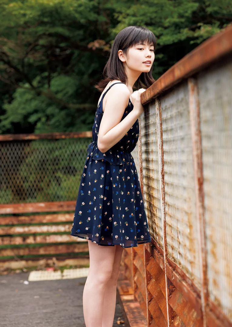 小芝風花 写真集 風の名前 川下り