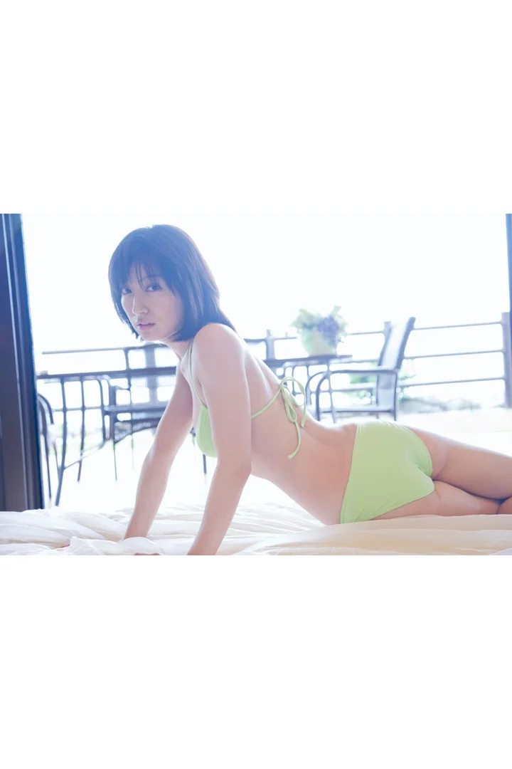 熊田曜子おっぱいエロ画像！巨乳手ぶらヌードや解禁したえぐい脱ぎっぷり！ 144/371