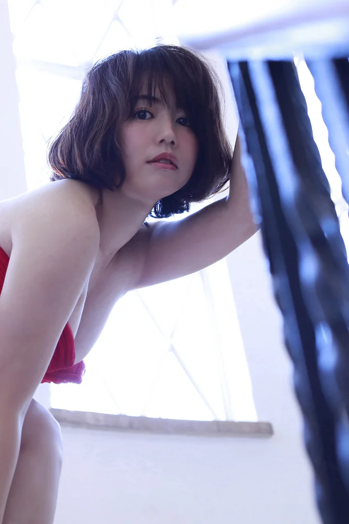 熊田曜子おっぱいエロ画像！巨乳手ぶらヌードや解禁したえぐい脱ぎっぷり！ 200/371