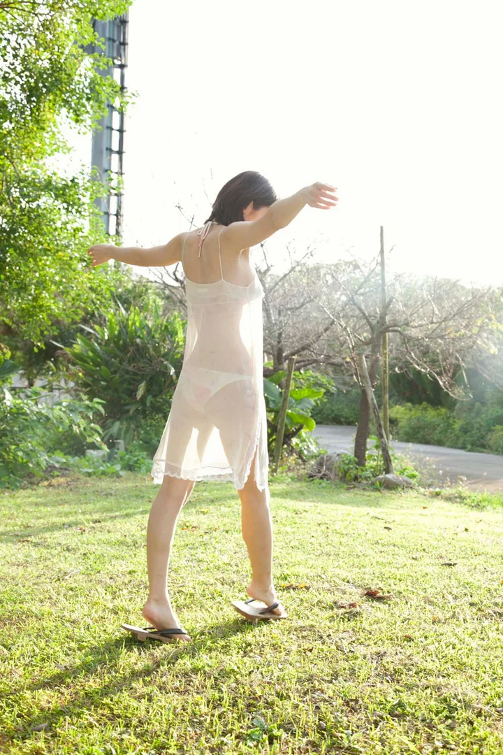 熊田曜子おっぱいエロ画像！巨乳手ぶらヌードや解禁したえぐい脱ぎっぷり！ 59/371