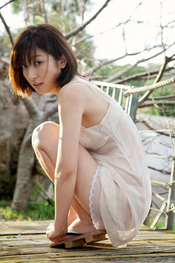 熊田曜子おっぱいエロ画像！巨乳手ぶらヌードや解禁したえぐい脱ぎっぷり！ 80/371