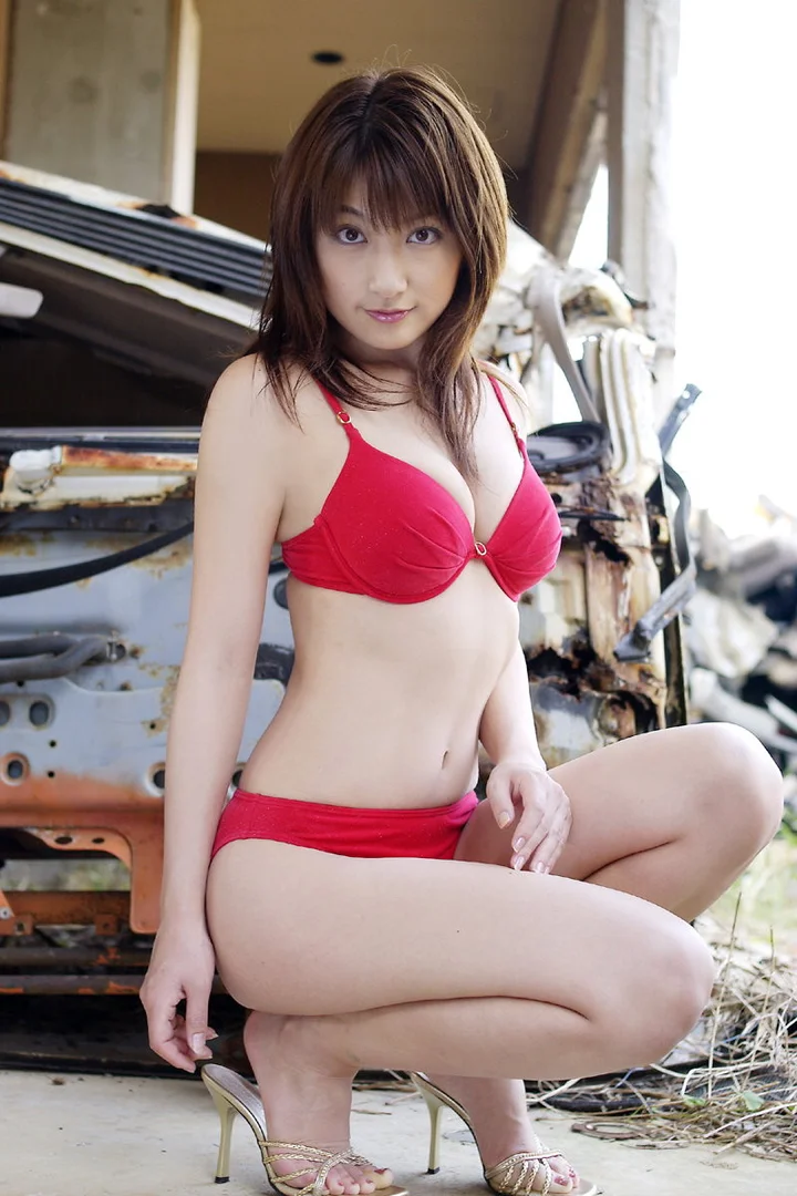 熊田曜子おっぱいエロ画像！巨乳手ぶらヌードや解禁したえぐい脱ぎっぷり！ 14/371