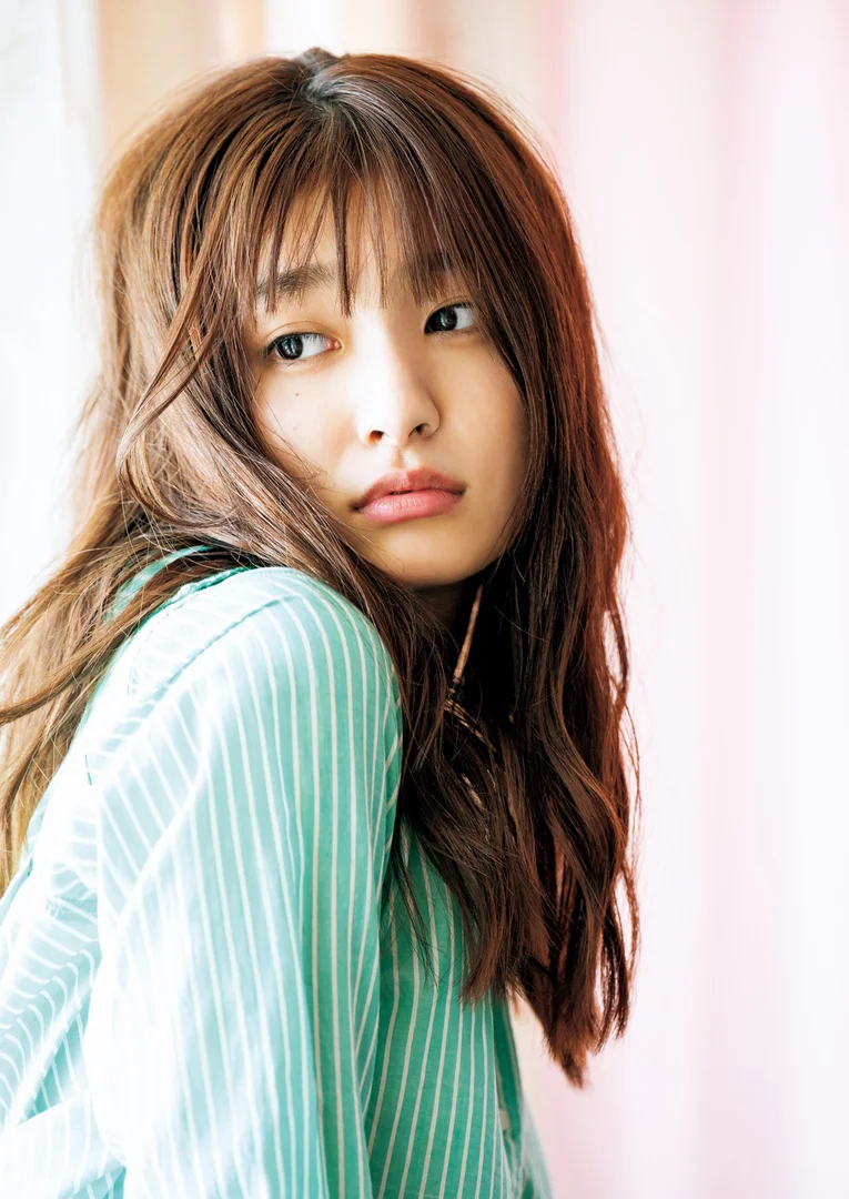 吉川愛 写真集off 素肌露出前作超え
