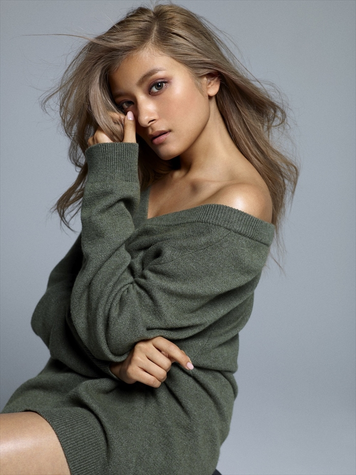 ローラ　エロ　ヌード画像