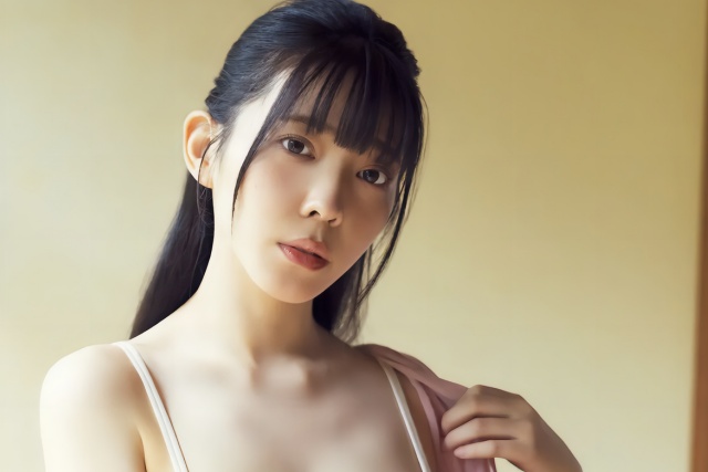 紫藤るいのド迫力おっぱいのヌードエロ画像