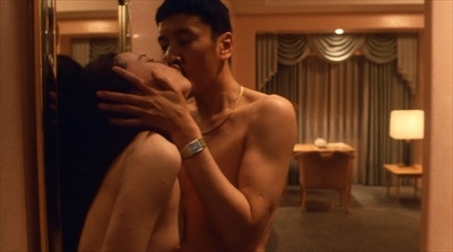 夏生ゆうなの『恋極道』での乳首モロ出しの濡れ場ヌードエロ画像