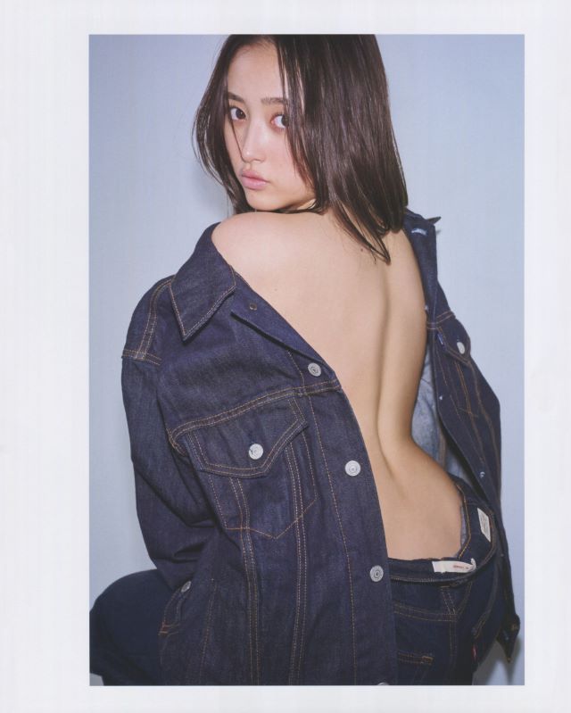 井上和ヌード画像