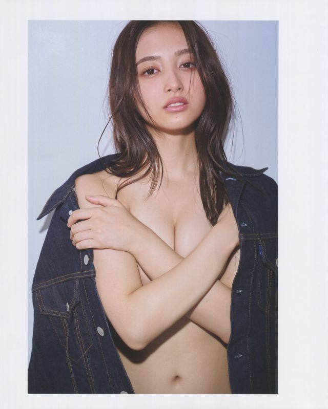 井上和ヌード画像