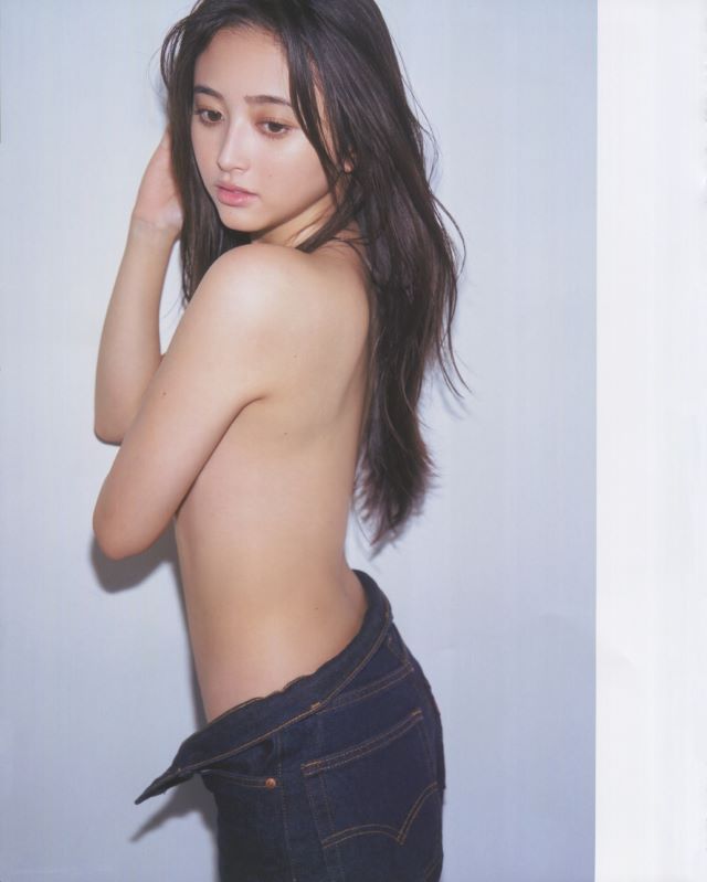 井上和ヌード画像