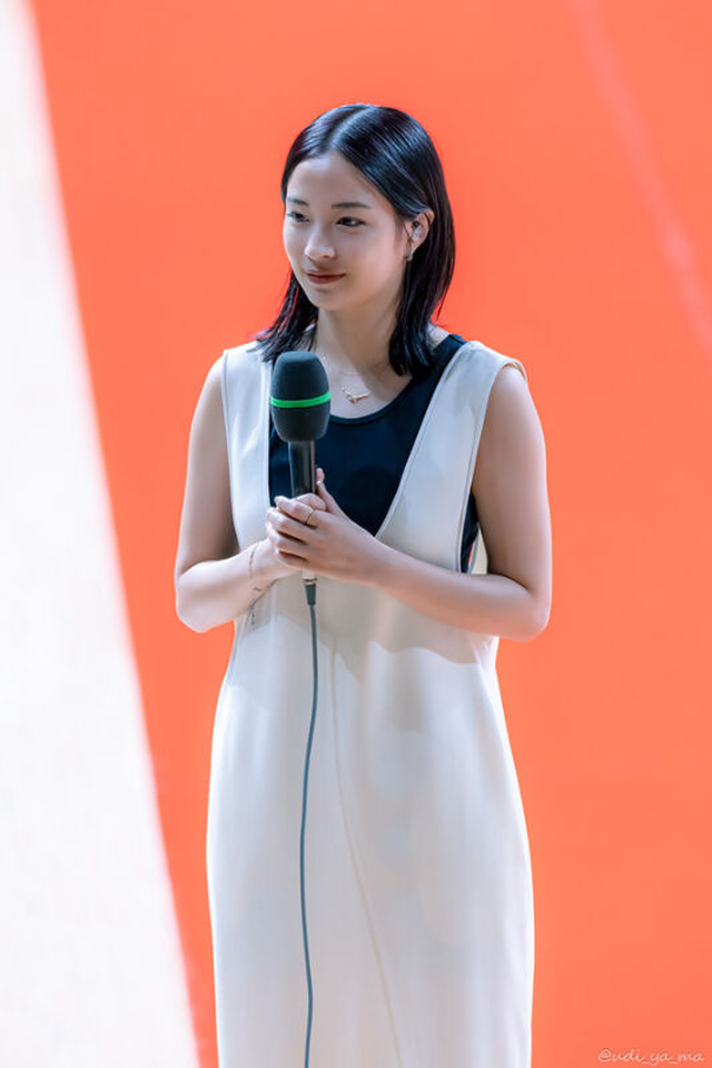 フェチには嬉しすぎる広瀬すずの脇