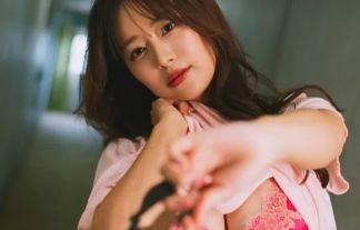 声優・井口裕香、巨乳を晒したドチャクソエロい下着グラビア披露！！このおっぱい、たまらん・・