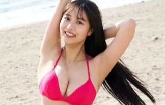 溝端葵、デジタル写真集でグラビア披露！！水着からハミ出した巨乳がエロ過ぎｗｗ