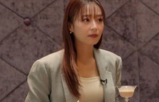 宇垣美里、巨乳の谷間チラｗｗさりげなく見せるところがエロい・・