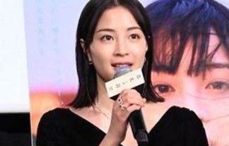 広瀬すず、透け透けのセクシースカートがエロ過ぎｗｗ絶対領域から覗く生足もそそられて仕方ない・・