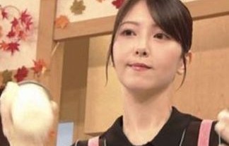 【動画】浜辺美波、まさかのNHKでエロ過ぎる手コキを披露してしまうｗｗ