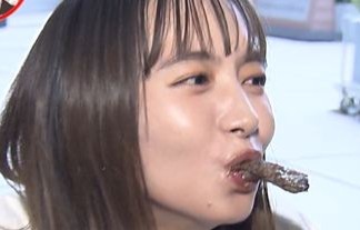井桁弘恵、スポーツ番組なのにエロ過ぎるフェラ顔を見せてしまうｗｗ