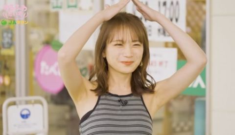 元乃木坂46・秋元真夏の痴女化が止まらんｗｗ地上波ギリギリの腋ま〇こを盛大に披露！！