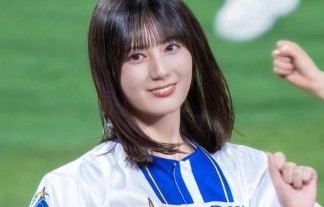 日向坂46・小坂菜緒、ダンス中に黒パンツまでお披露目ｗｗ最高過ぎるだろ！！