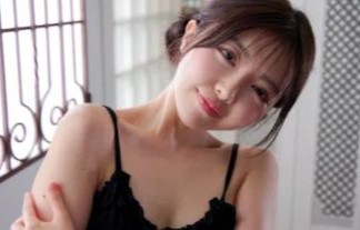 エガちゃんねる出演のブレイク美女・善場まみ、フルヌードビデオがエチエチ過ぎるぞ！！