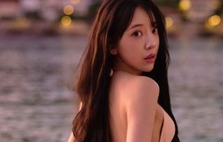 大人になった元乃木坂46・堀未央奈、最新写真集が妖艶でスケベ過ぎたぞ！！