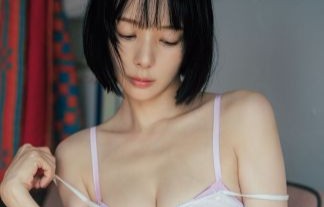 プロ雀士・岡田紗佳、この男たちのチ〇コを挿れていたようだぞｗｗ