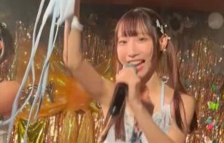 【動画】地下アイドルさん、まさかのライブでパンツを生着替えしてしまうｗｗ