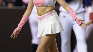 【画像】台湾ボールガールの乳揺れエグい！巨乳丸出しミニスカ過剰反応不可避www